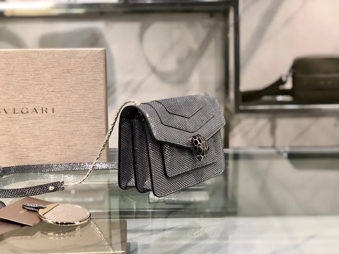 Bulgari Silver Shoulder Bag - Hình 2