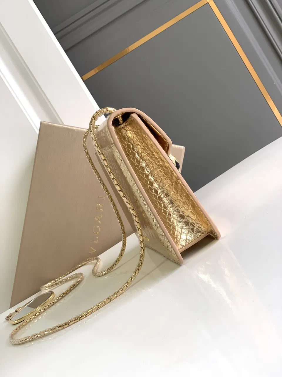 serpenti Bvlgari Gold Python Bag - Hình 2