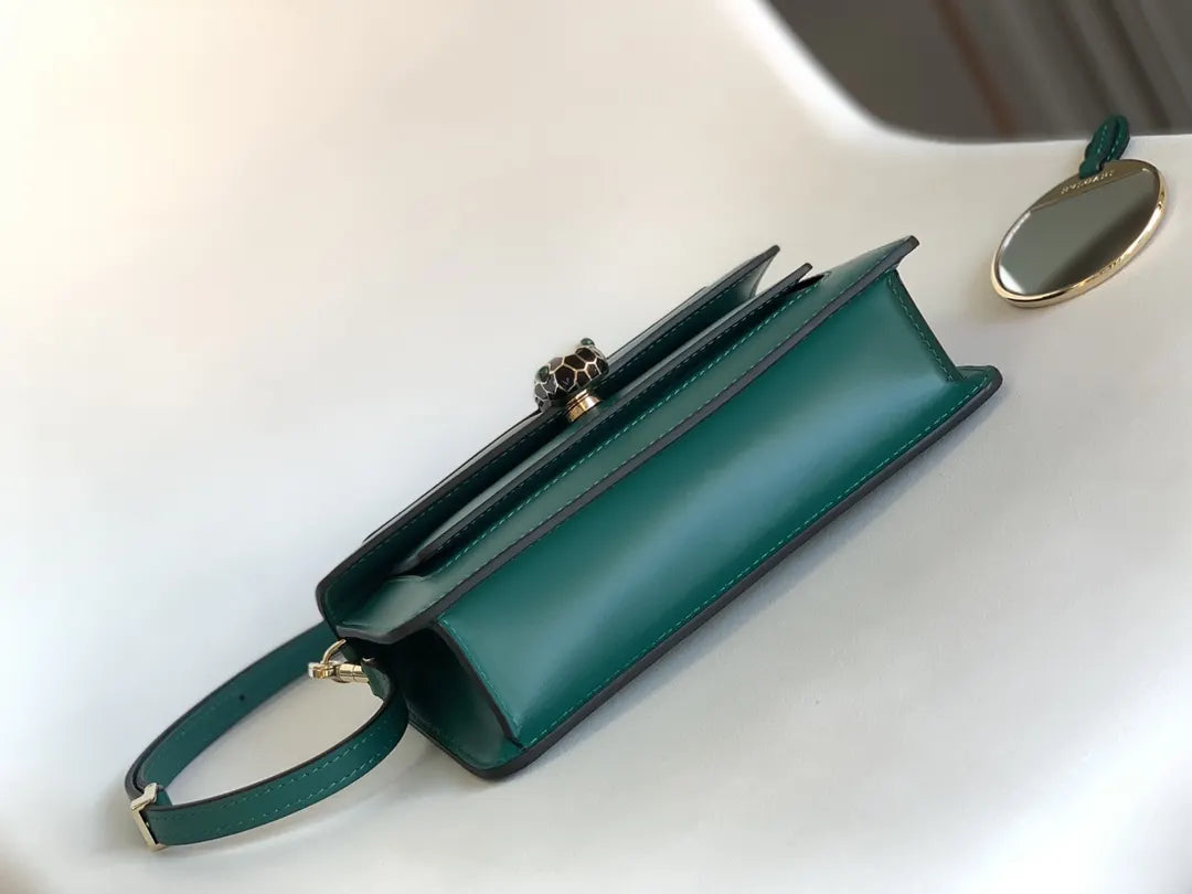 Bvlgari Jade Green Crossbody - Hình 4