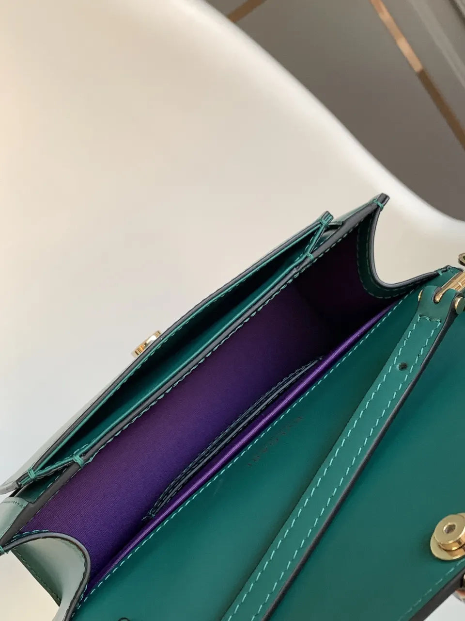 Bvlgari Jade Green Crossbody - Hình 8