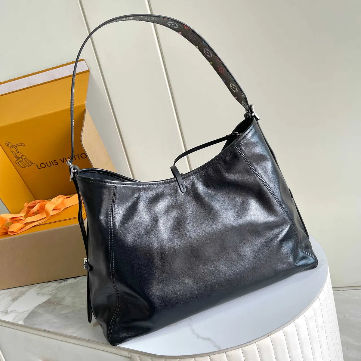 LV Black Leather Hobo Bag monogram - Hình 2
