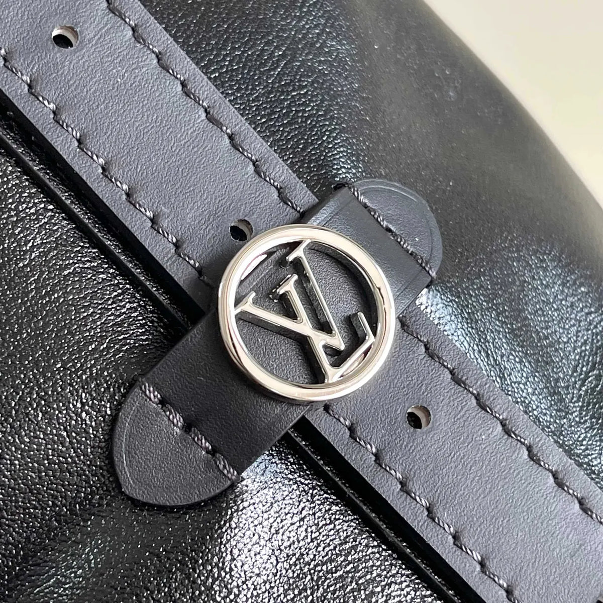 LV Black Leather Hobo Bag monogram - Hình 5