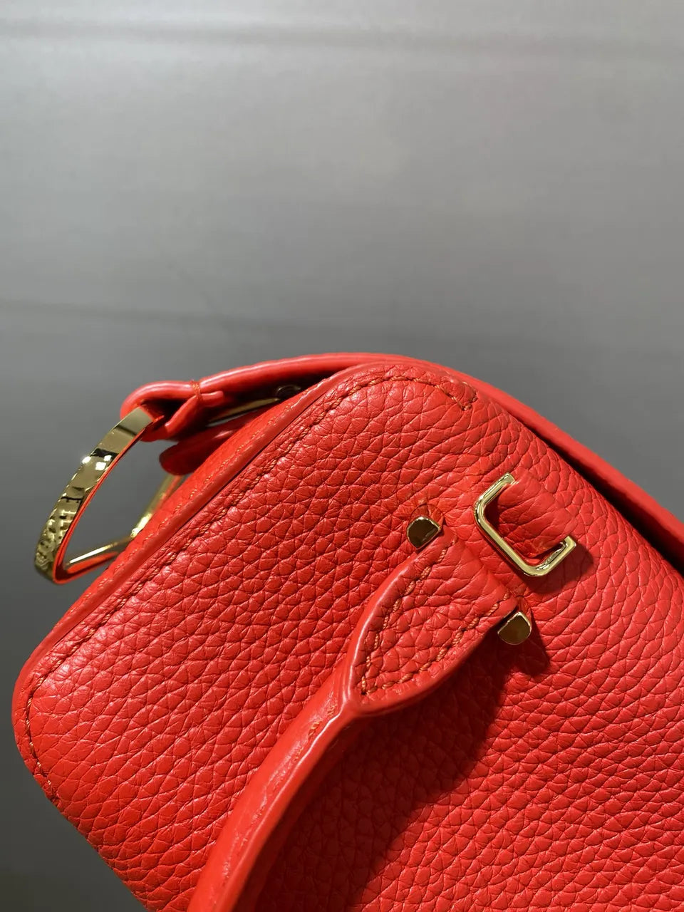 Loro Piana Red Bowling Bag - Hình 5