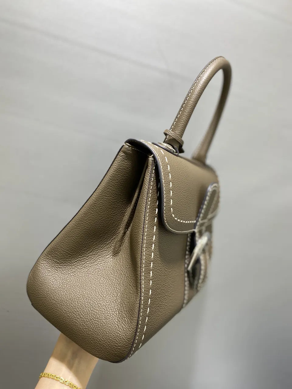 Delvaux Khaki Leather Pin Mini - Hình 3