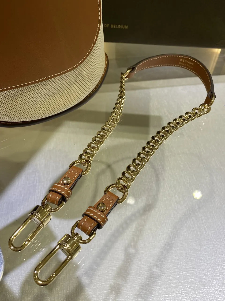 Delvaux Canvas Tan Pin Bucket - Hình 3