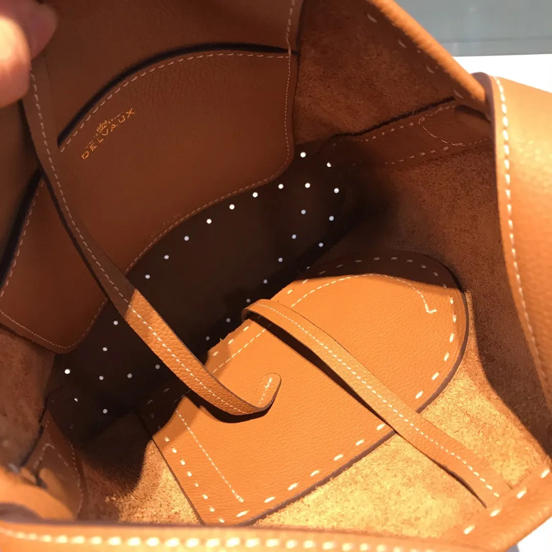 Delvaux Camel Pin Mini Bucket - Hình 8