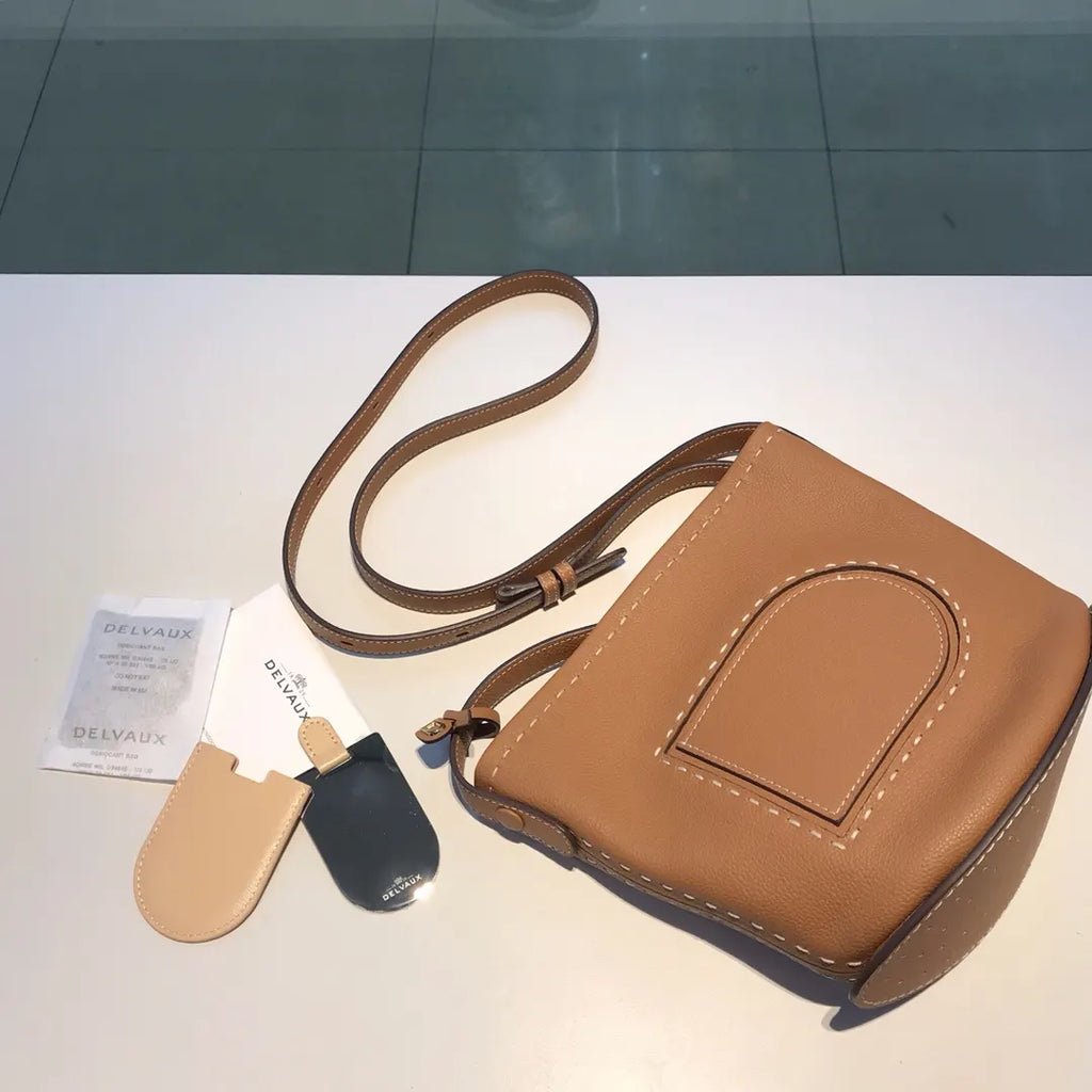 Delvaux Camel Pin Mini Bucket - Hình 2