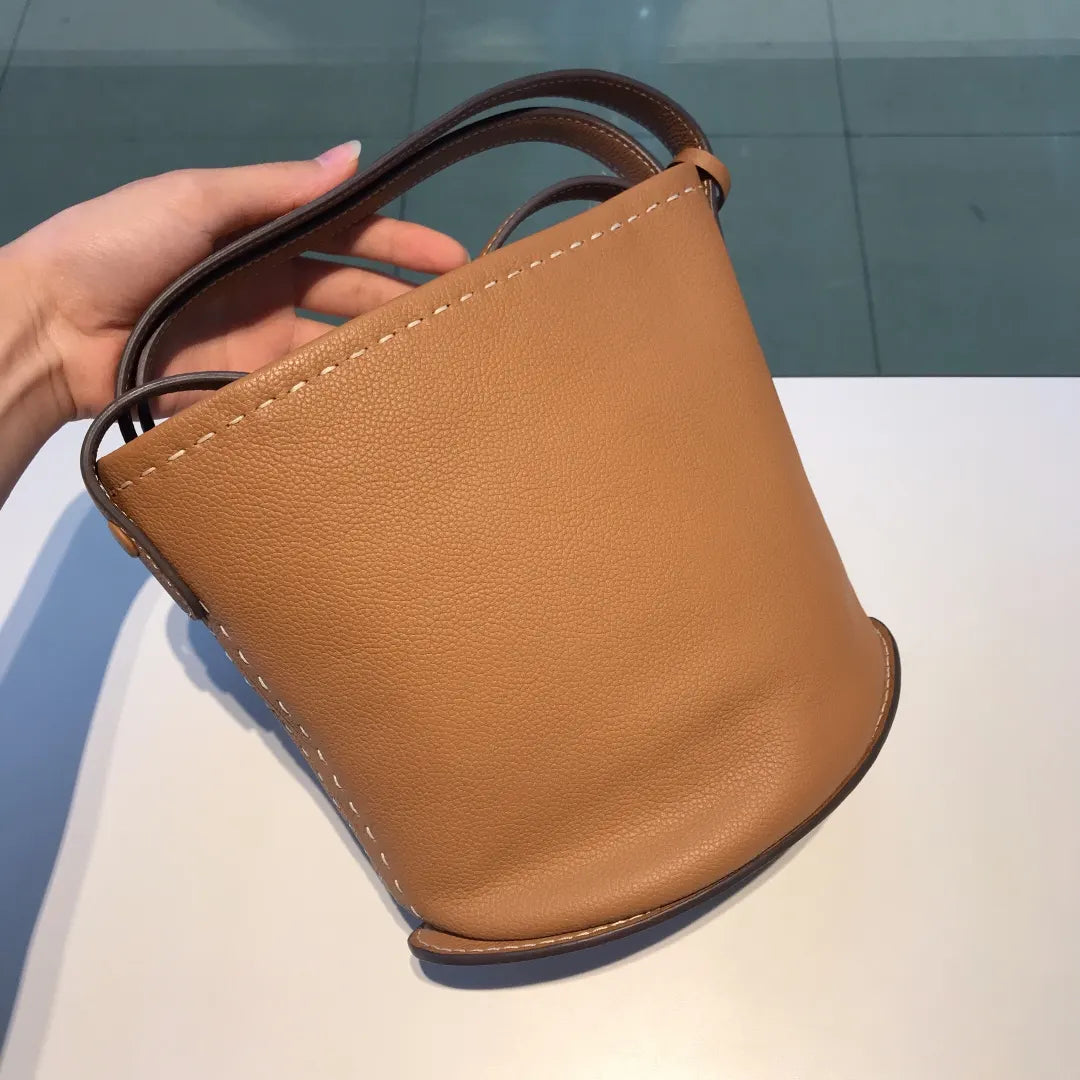 Delvaux Camel Pin Mini Bucket - Hình 4