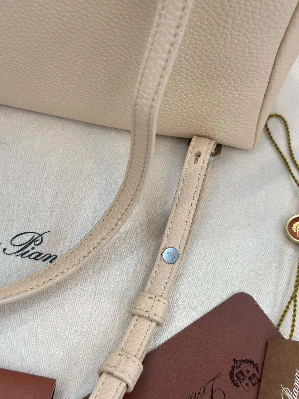 Loro Piana Cream Vanity Case - Hình 8