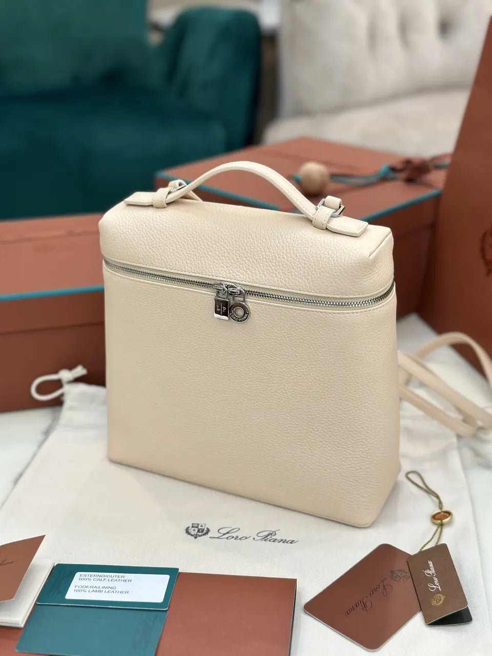 Loro Piana Cream Vanity Case - Hình 2