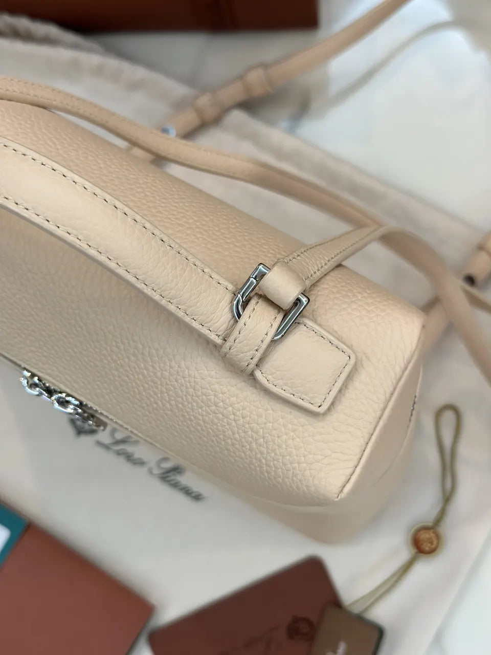 Loro Piana Cream Vanity Case - Hình 6