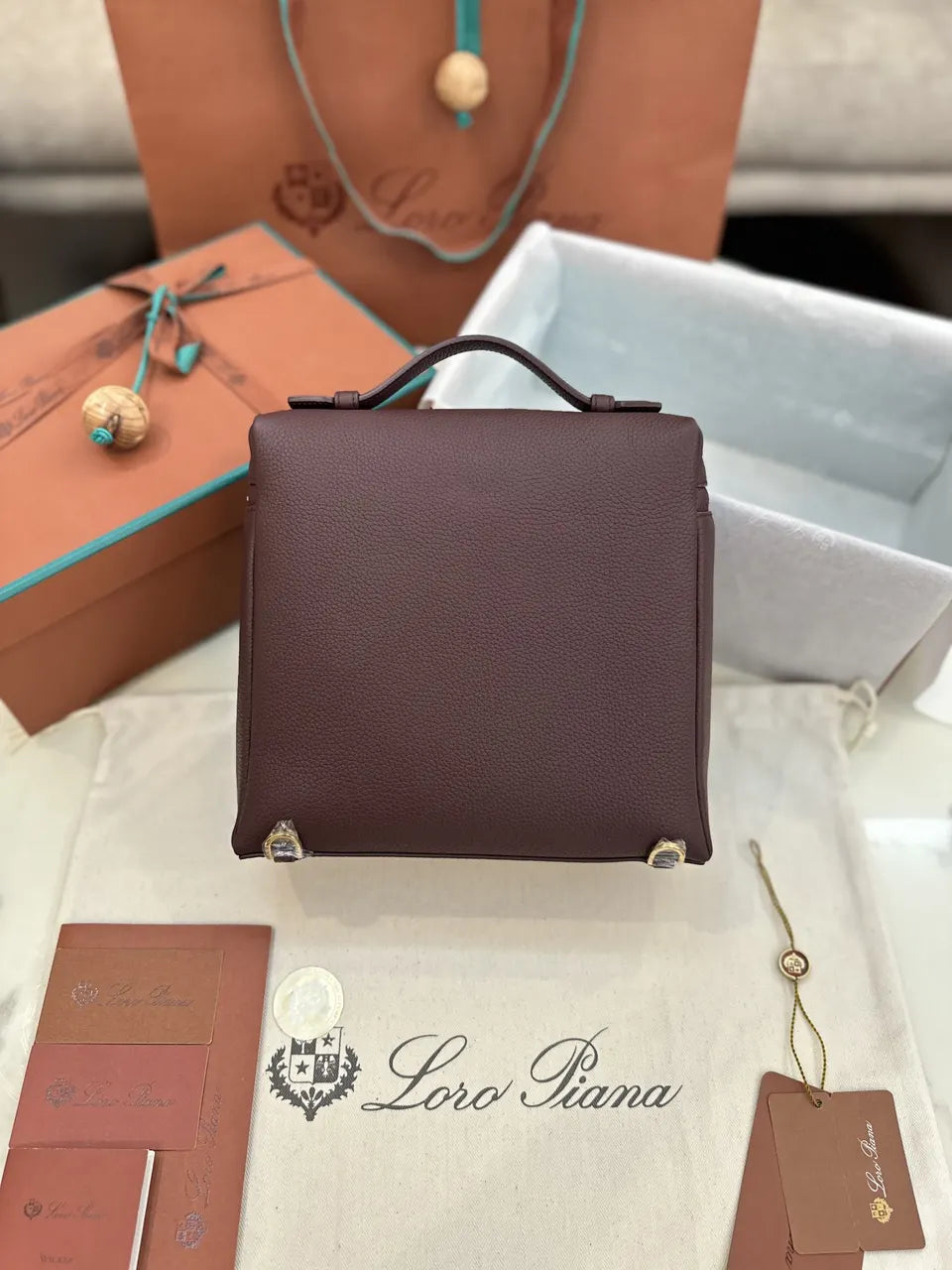 Loro Piana Plum Vanity Case - Hình 7