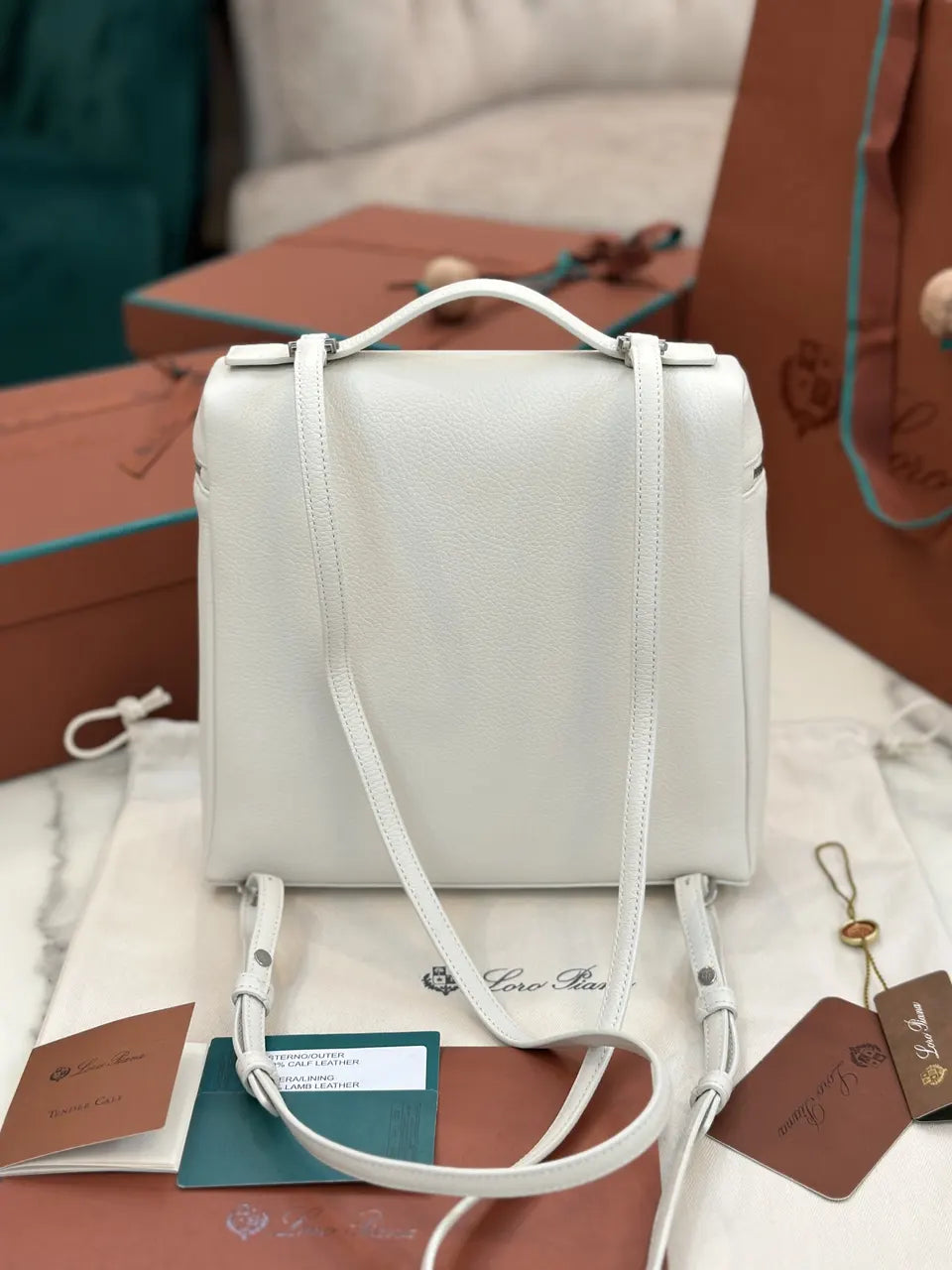 Loro Piana White Leather Vanity Case - Hình 7