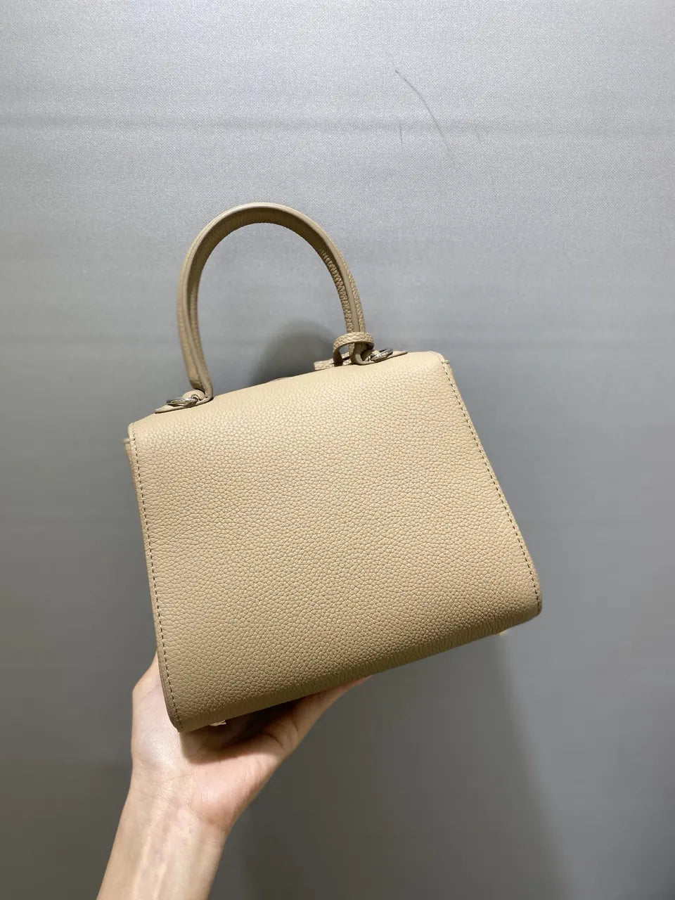 Delvaux Beige Leather Mini Bag - Hình 2