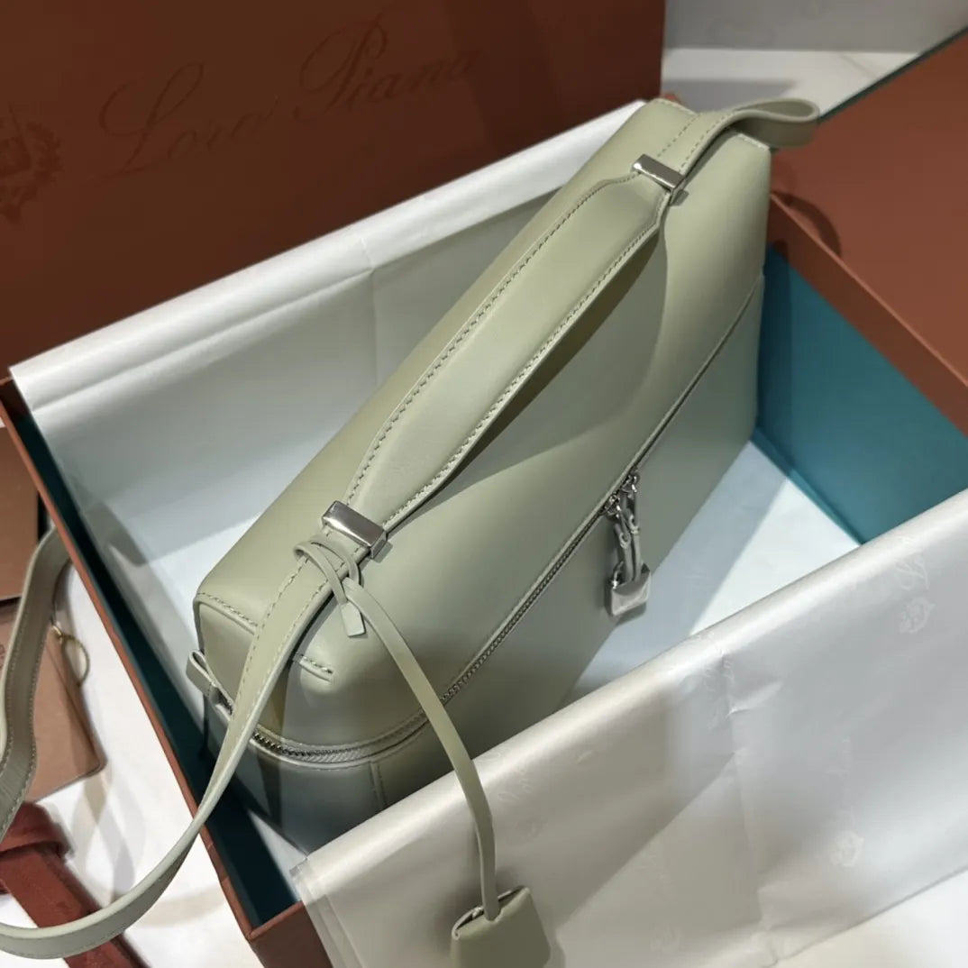 smooth Loro Piana Seafoam Green Vanity - Hình 4