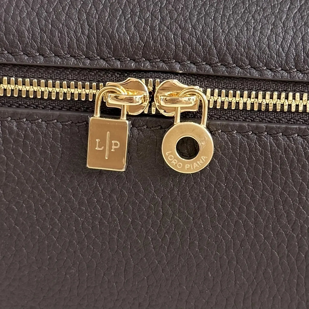 Loro Piana Espresso Leather Vanity - Hình 6