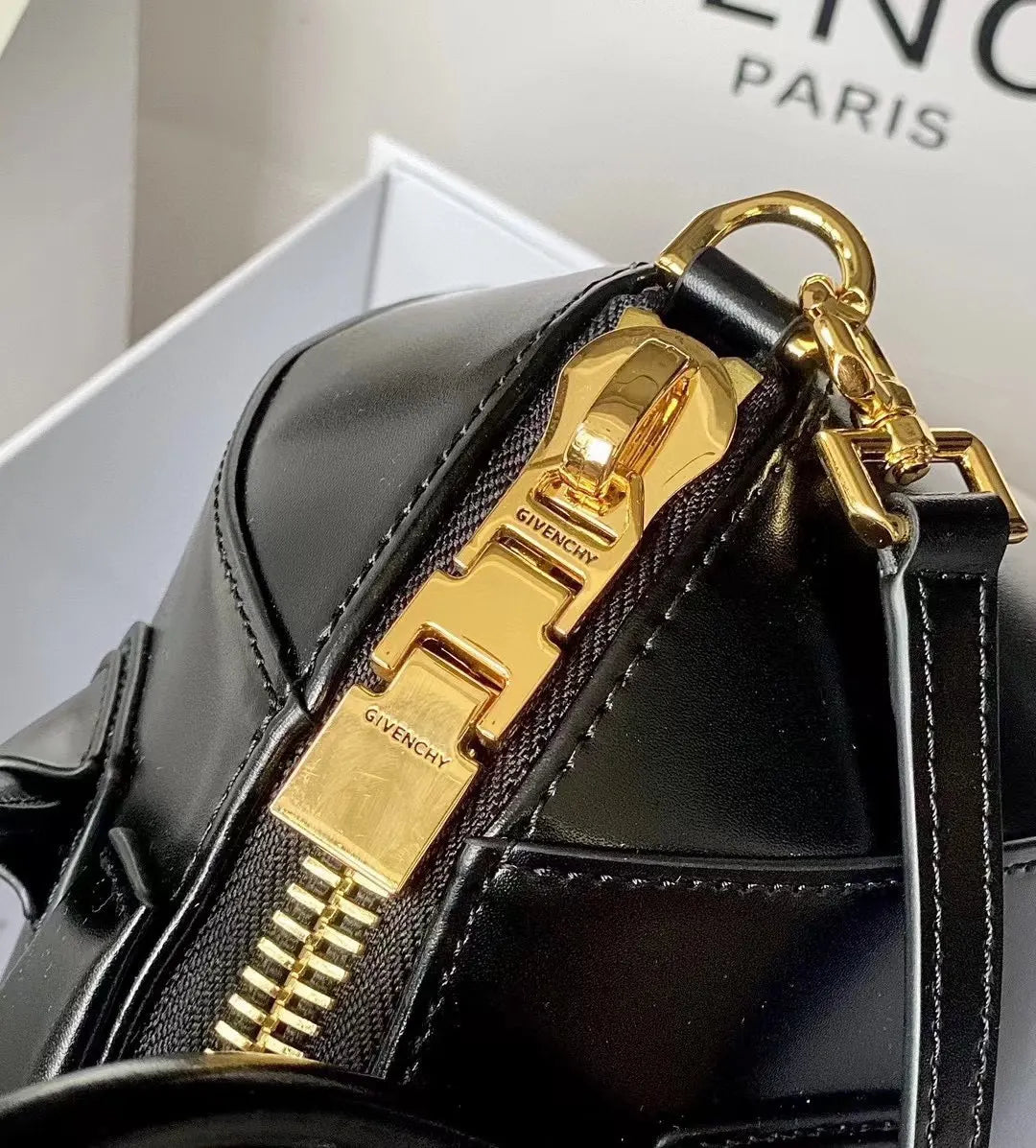 Givenchy Antigona Nano Black Leather Bag - Hình 6