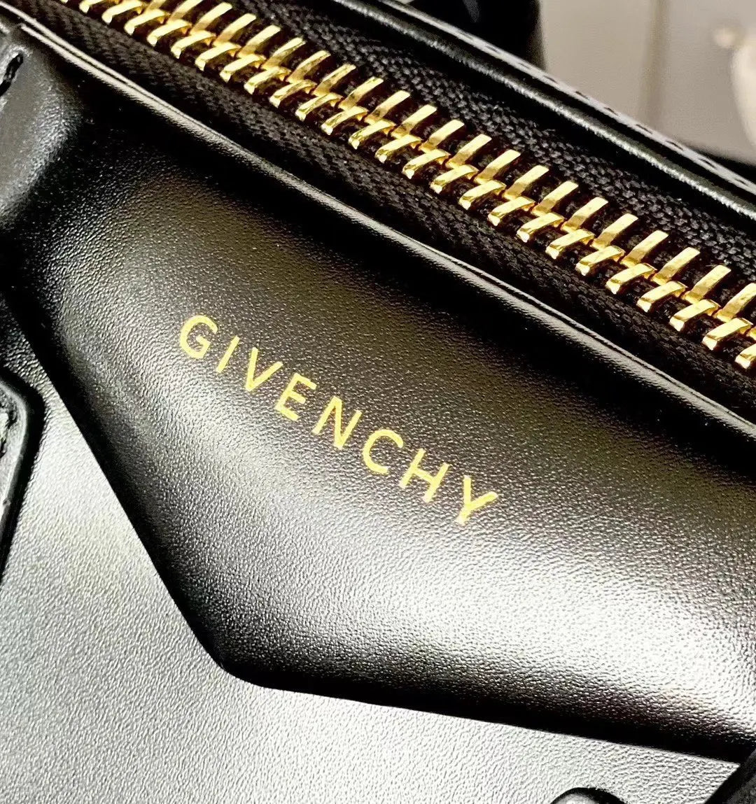 Givenchy Antigona Nano Black Leather Bag - Hình 5