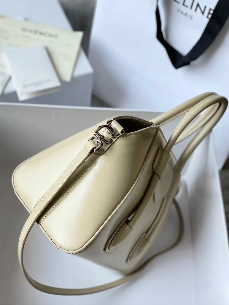 Givenchy Light Beige Handbag - Hình 3