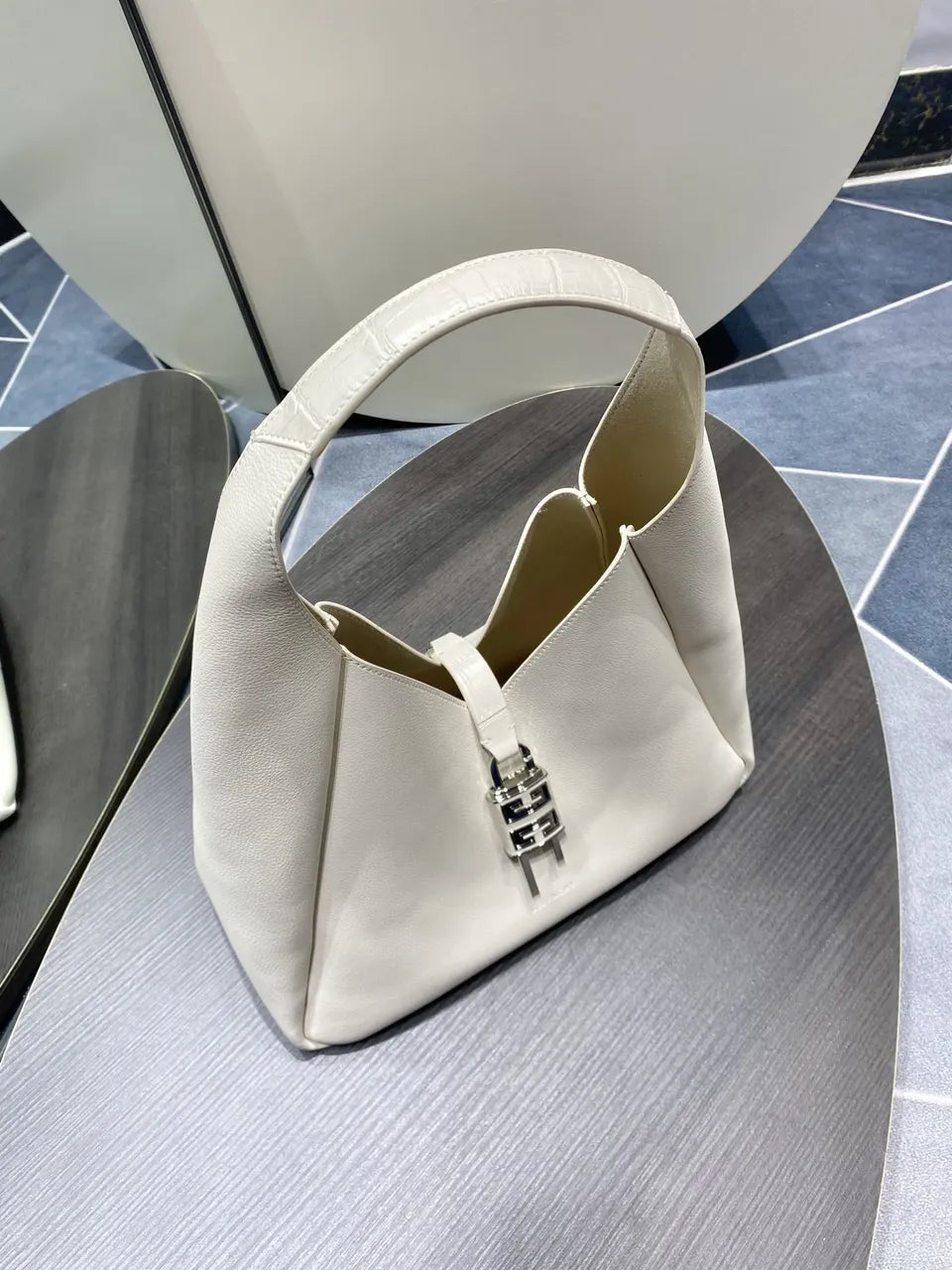 Givenchy Cut Out Bag - Hình 4