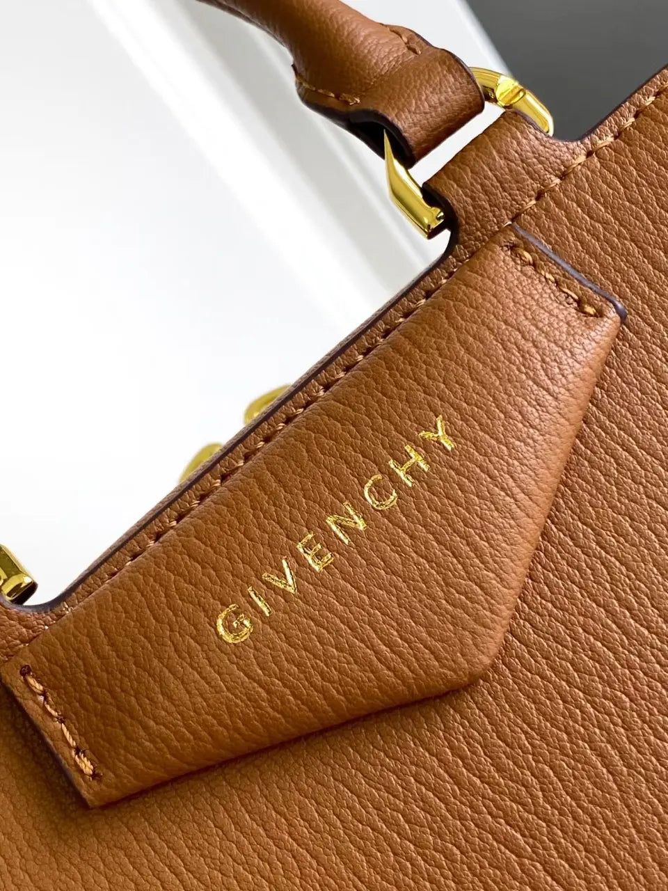 Givenchy Antigona Mini Caramel - Hình 5