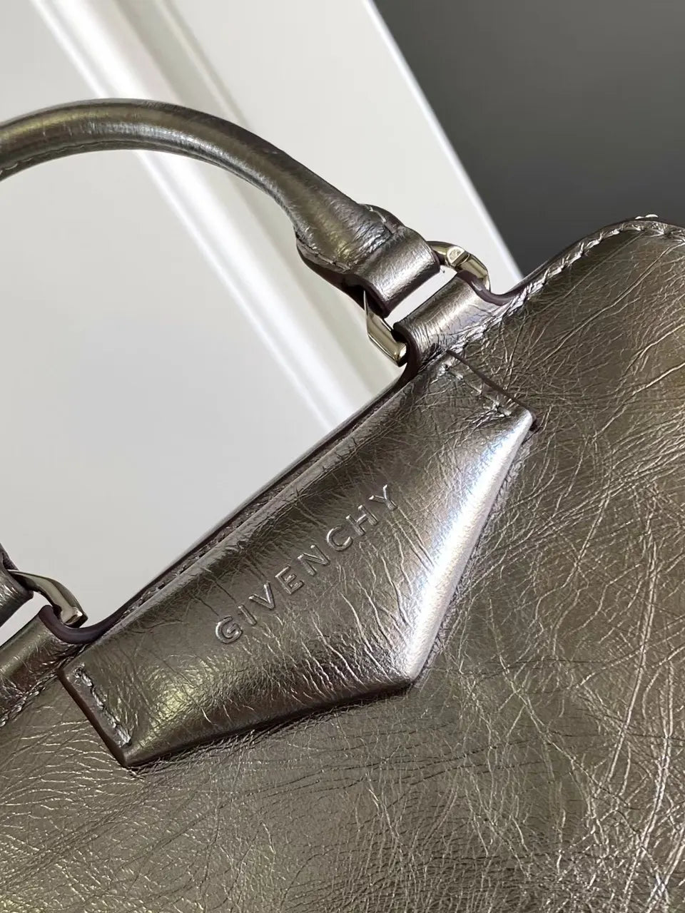 Givenchy Antigona Silver Leather - Hình 4