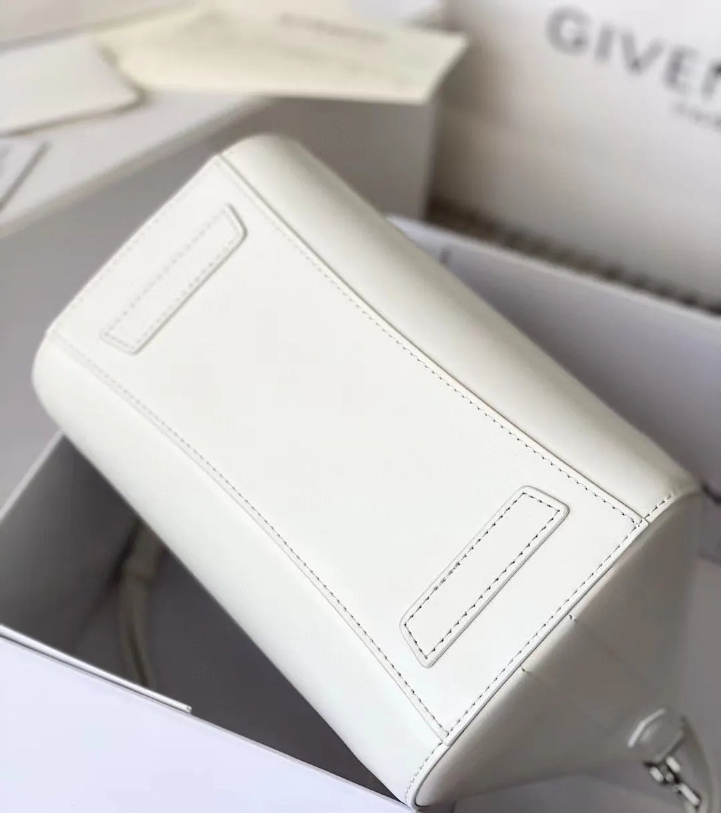 Givenchy White Leather Handbag - Hình 3