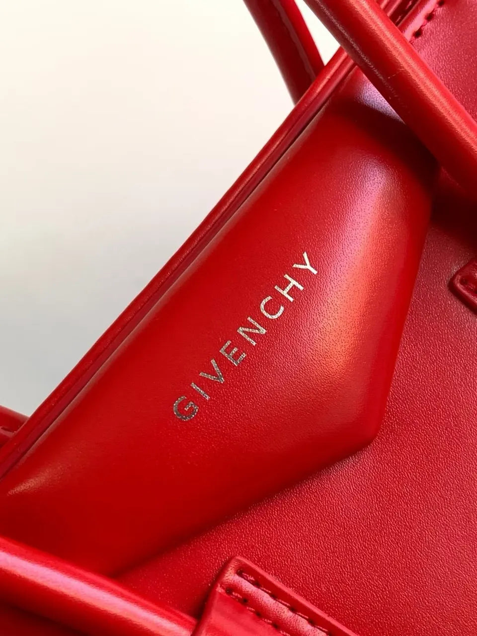 Givenchy Red Leather Handbag - Hình 5