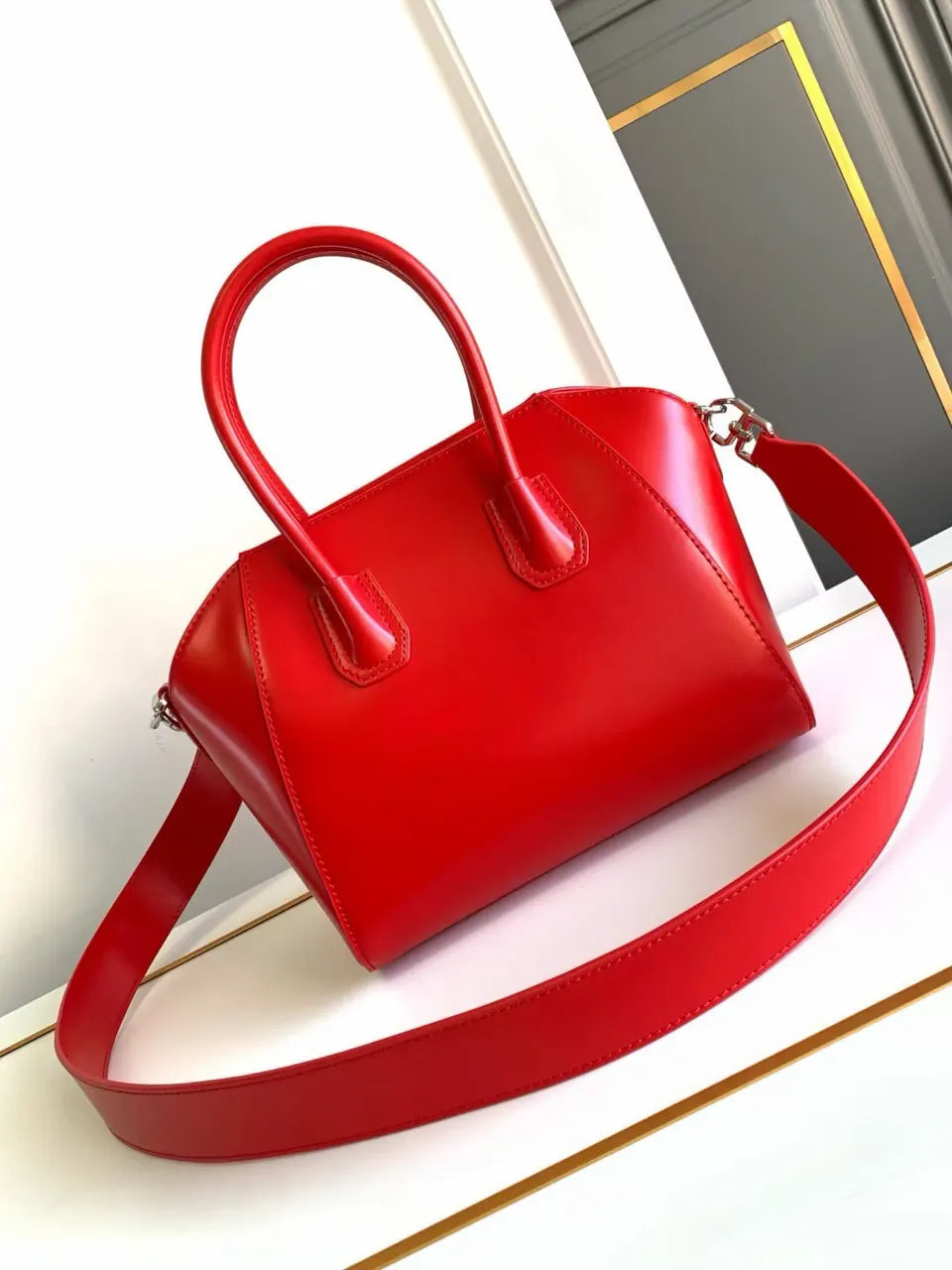 Givenchy Red Leather Handbag - Hình 3