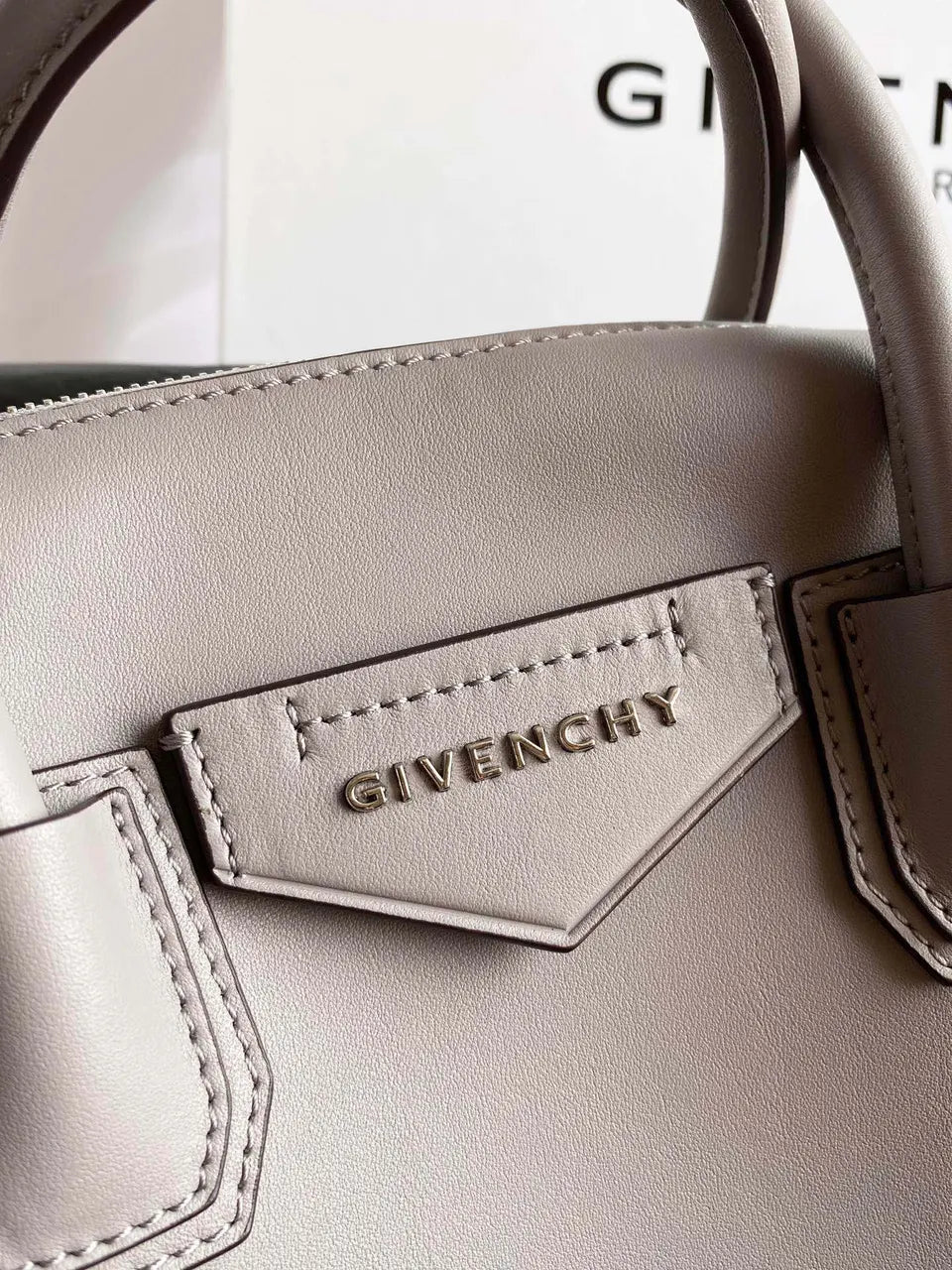 Givenchy Light Gray Satchel - Hình 4