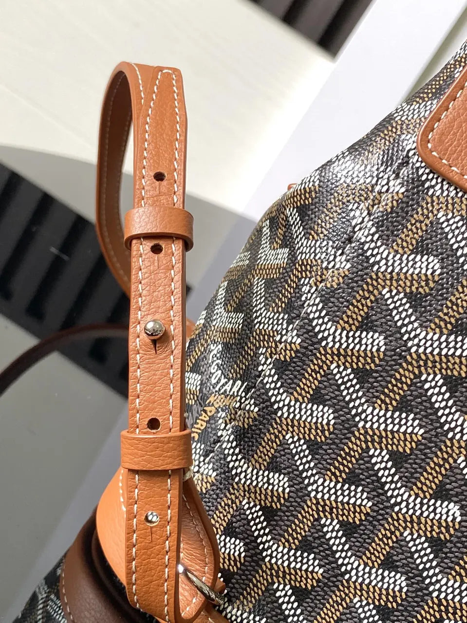 Goyard Brown Monogram Bag - Hình 5