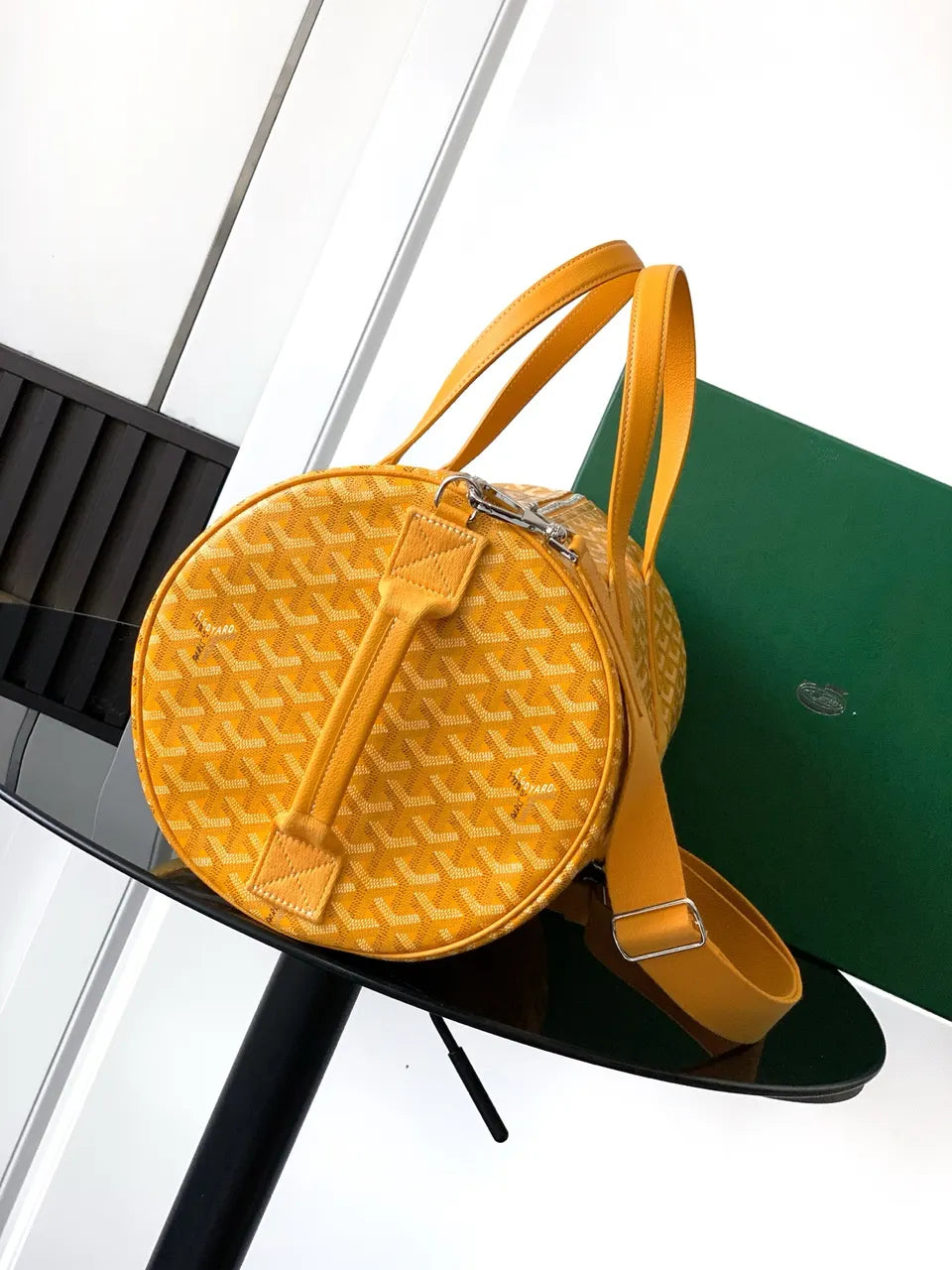 Goyard Gold Alpin Duffle - Hình 2