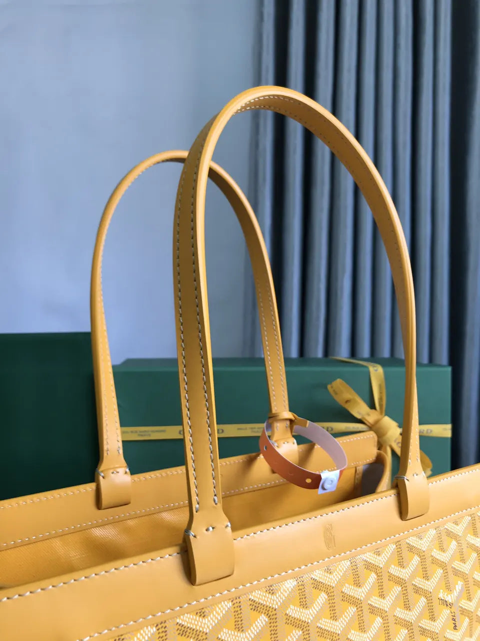 Goyard Yellow Fidji Bag - Hình 6