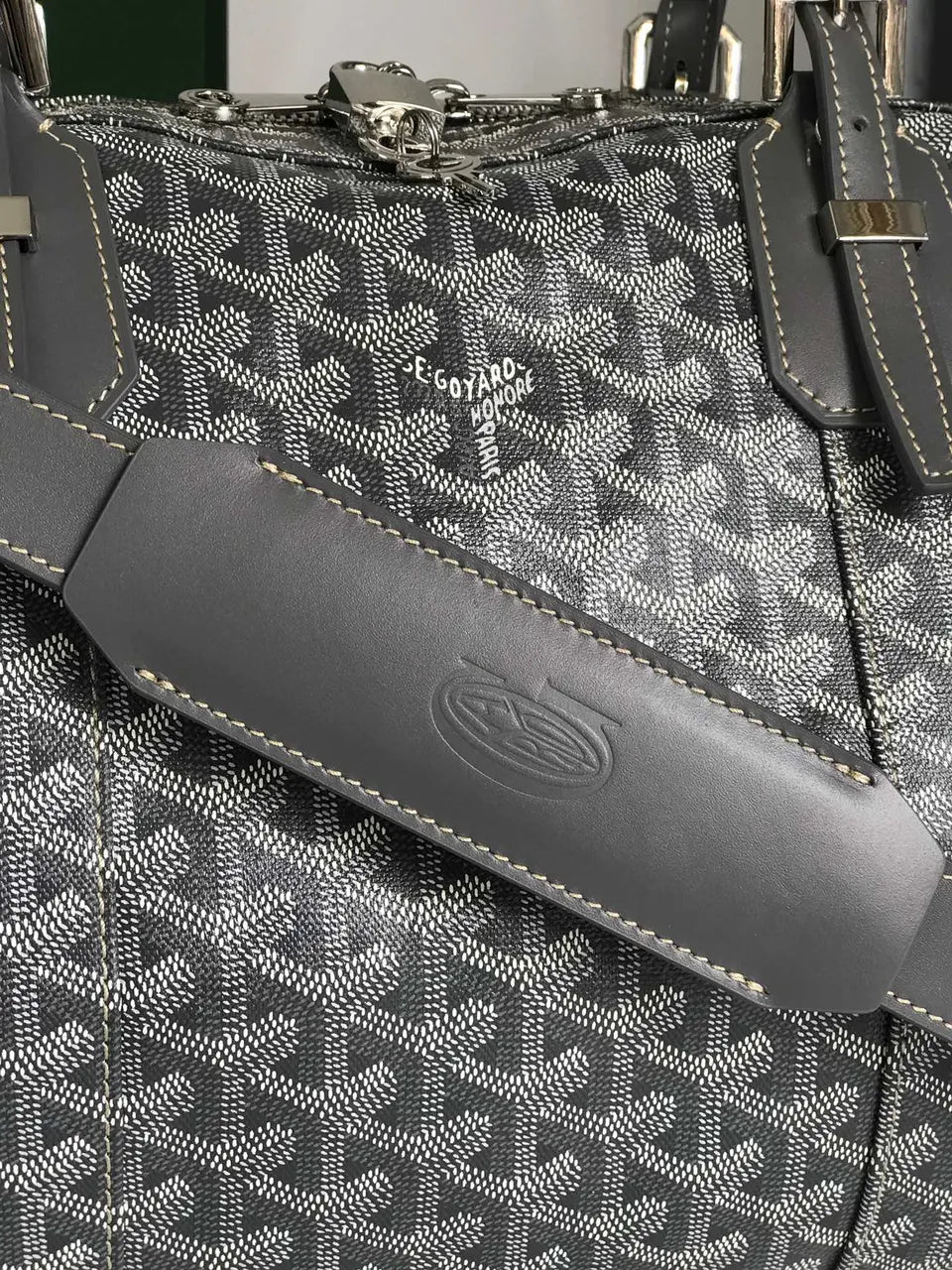 Goyard Grey Goyardine Boston Bag - Hình 9