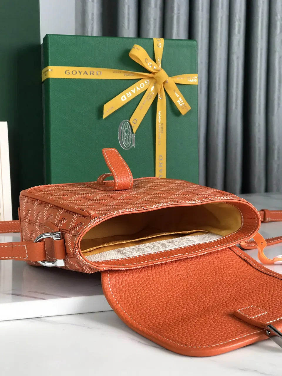 Goyard Sequin Orange Crossbody - Hình 6