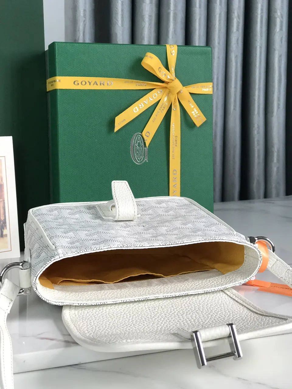 Goyard White Camera Bag - Hình 7