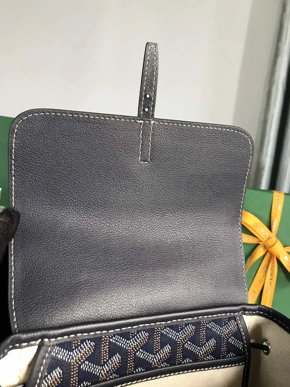 structured Goyard Navy Alpin Backpack - Hình 8