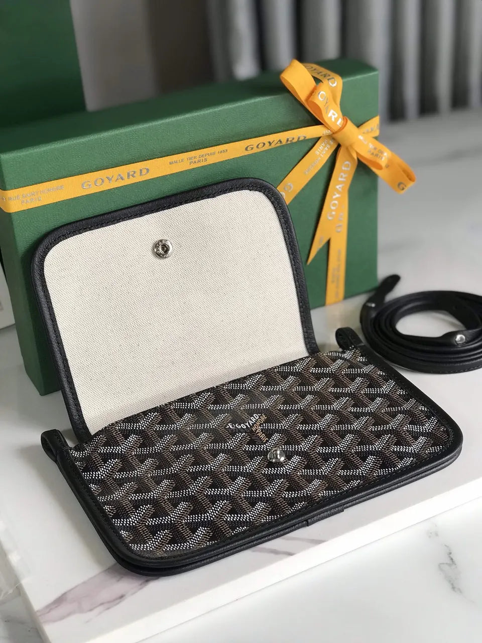 structured Goyard Black Marquises Bag - Hình 2