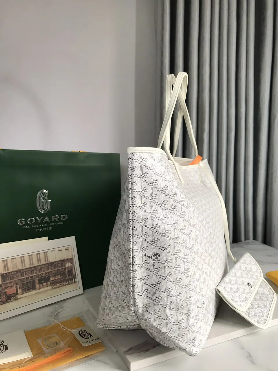 Goyard White St. Louis GM - Hình 2