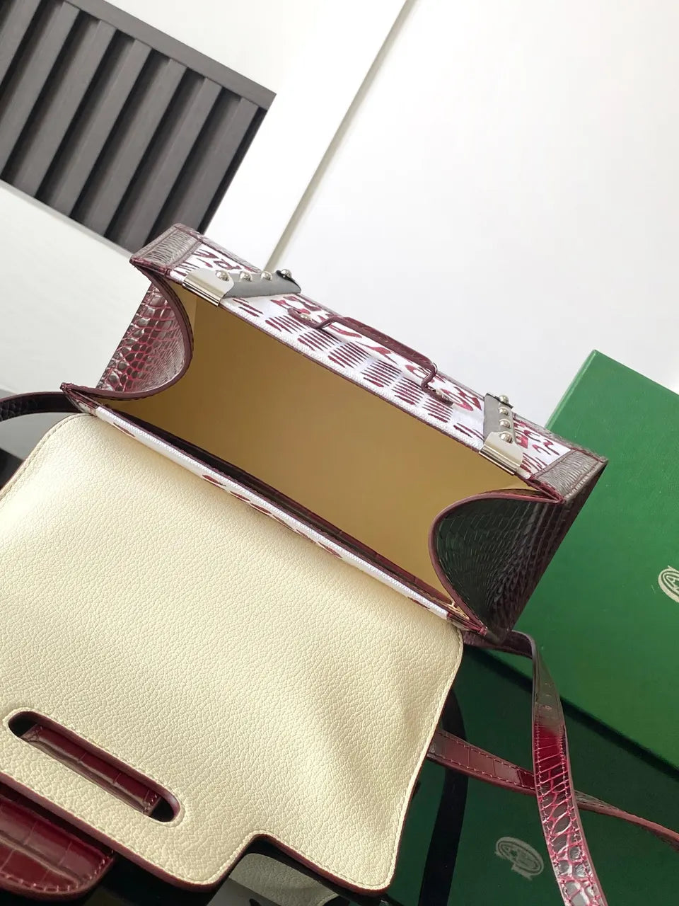 Moynat Burgundy Graffiti Bag - Hình 8