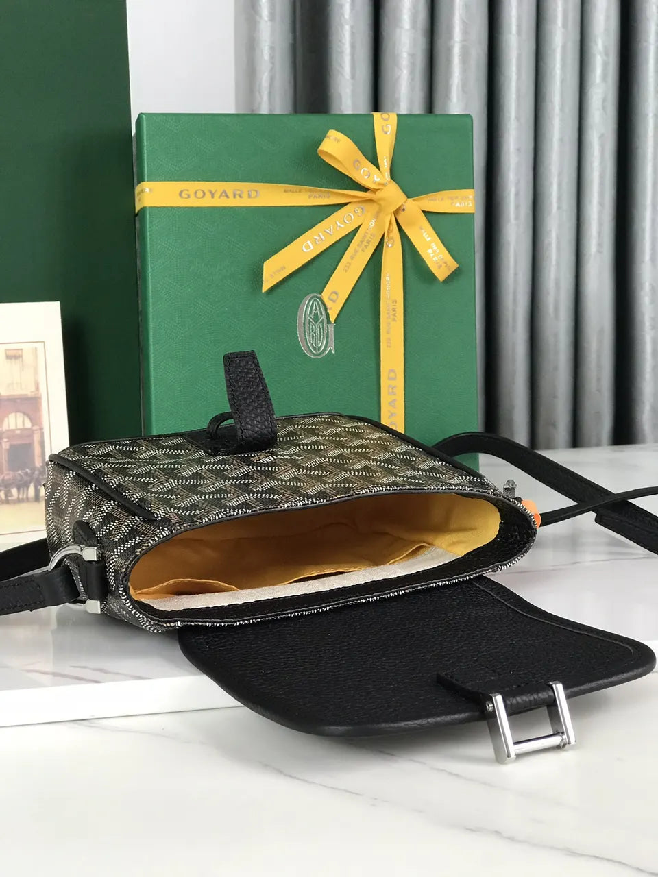 Goyard Mini Camera Bag - Hình 5