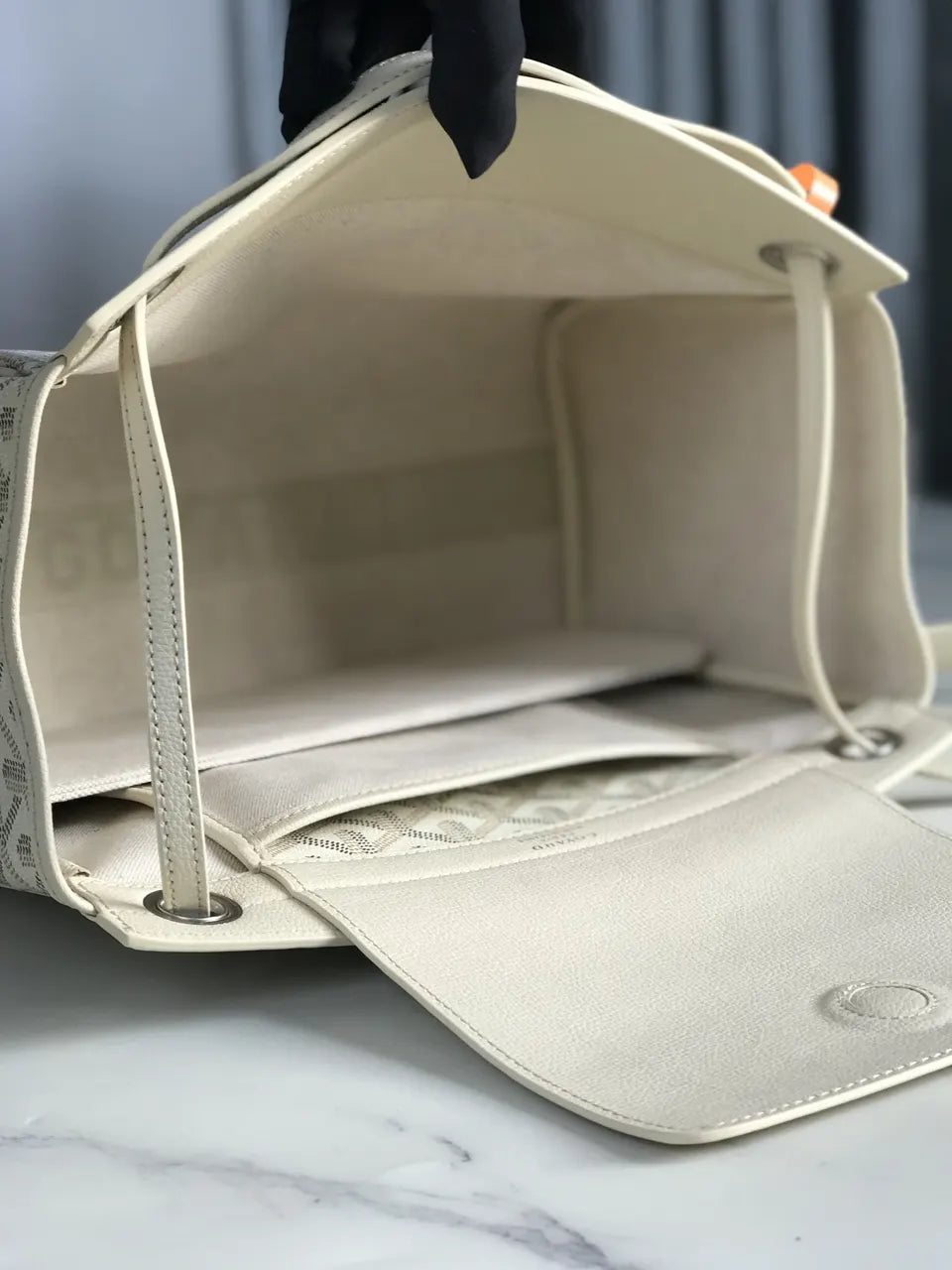 Goyard White Saigon Soft PM - Hình 7