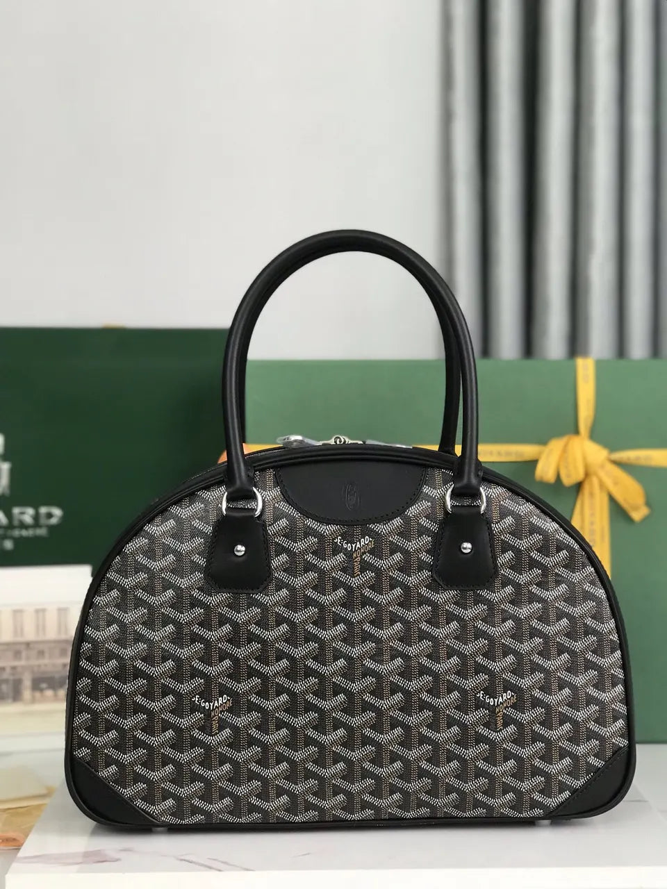 Goyard Black Trianon Bowling Bag - Hình 2