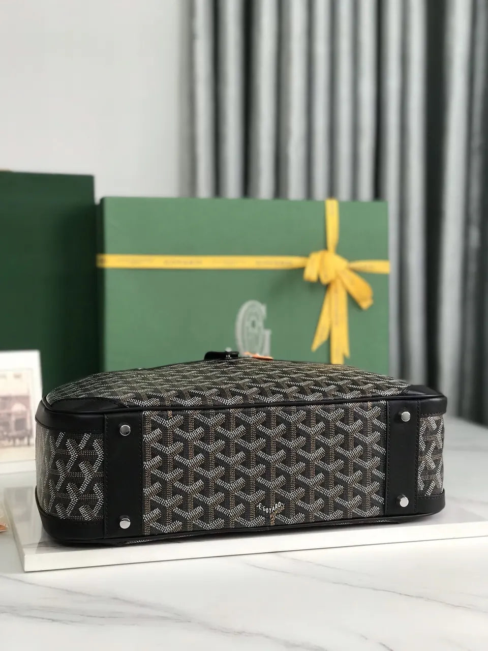Goyard Black Trianon Bowling Bag - Hình 5