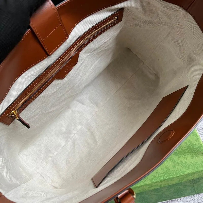 Gucci GG Matelasse Medium Tote Brown 631685