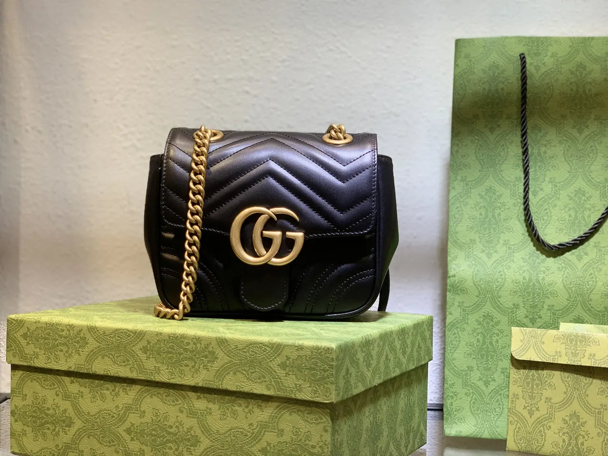 mini Gucci Black Chevron Bag - Hình 16