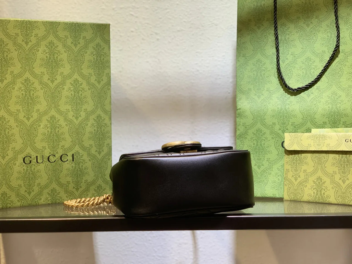 mini Gucci Black Chevron Bag - Hình 27