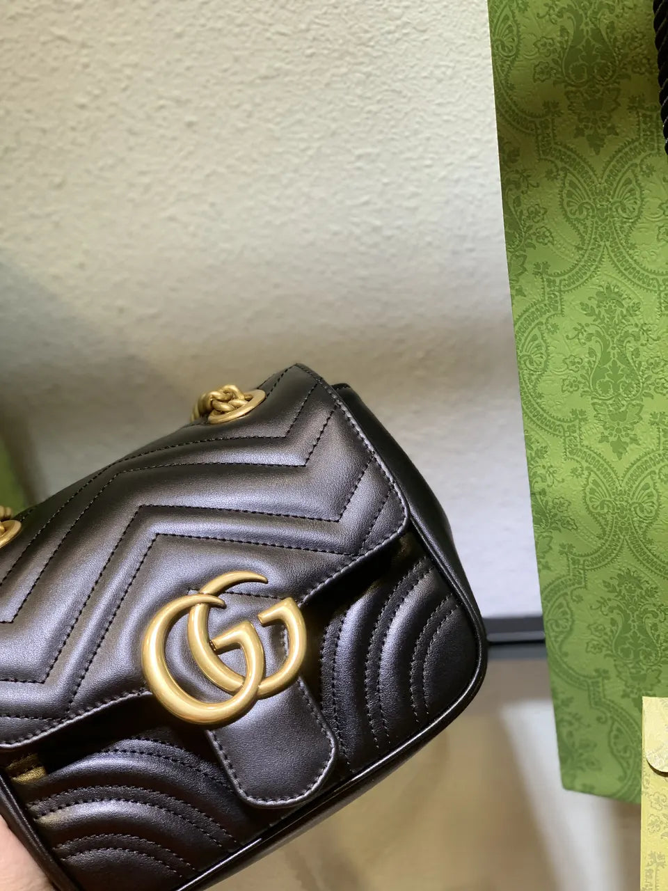 mini Gucci Black Chevron Bag - Hình 18