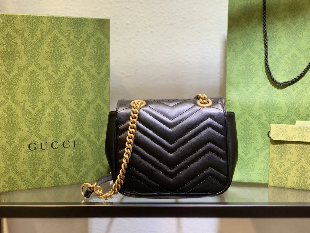 mini Gucci Black Chevron Bag - Hình 25