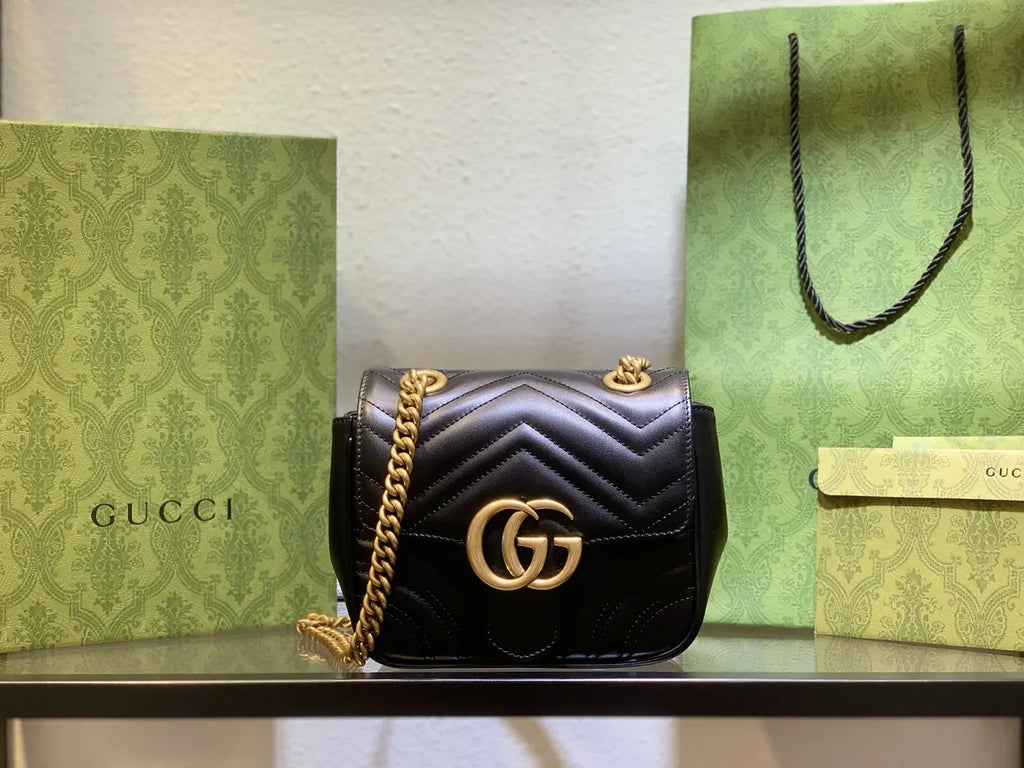 mini Gucci Black Chevron Bag - Hình 30